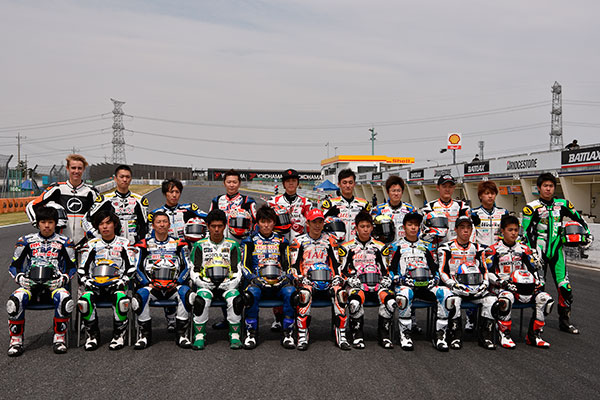 J-GP2の年間参戦ライダー集合撮影